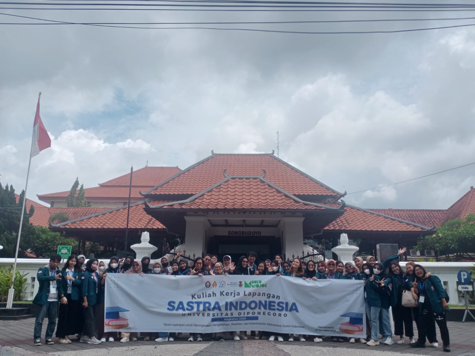 Aktualisasi Keilmuan Mahasiswa Sastra Indonesia Fib Undip Dengan Kkl Ke