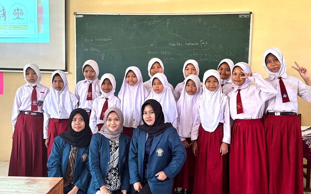 Improving Student Creativity, UNDIP KKN TIM II Students Organize Simple Writing Competition at SD Negeri 2 Talun