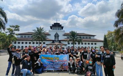 Healing and Waspadha: Lecturer of Indonesian Literature Study Program FIB UNDIP Makes a Visit to Bandung