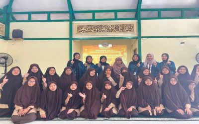 Workshop Puisi di MTs Al-Burhan: Mahasiswa KKN UNDIP Ajak Siswa Menyuarakan Jiwa Lewat Sastra