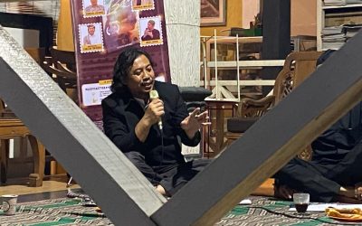 Kaprodi Sasindo FIB Undip, Sukarjo Waluyo, Tegaskan Peran Sastra sebagai Ruang Dialog Sejarah dan Budaya dalam Bedah Novel “Bau”